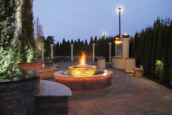 Landscape Lighting | Young's Landscape Management, Inc.