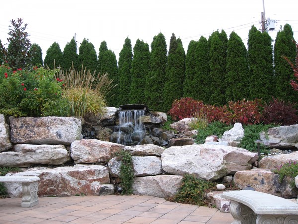 Water Feature | Young's Landscape Management, Inc.